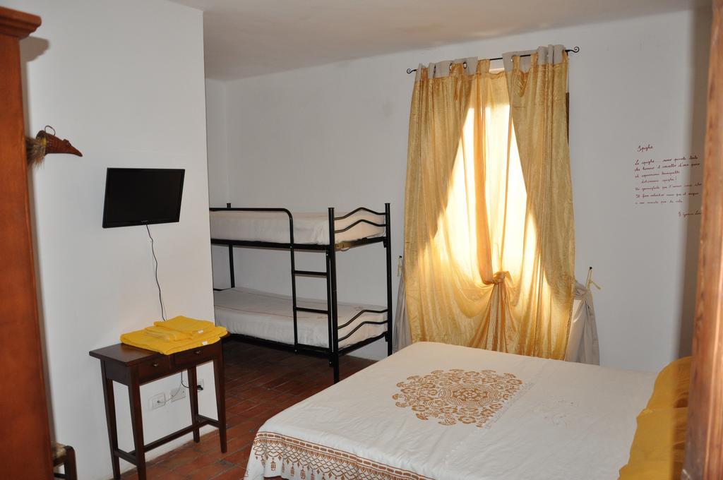 Agriturismo Dai Du Bourdei Фронтино Номер фото